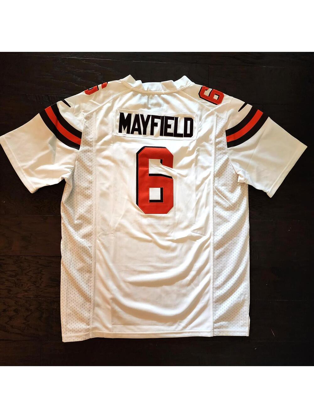 Nike NFL Cleveland Browns Mayfield #6 White Jersey Medium